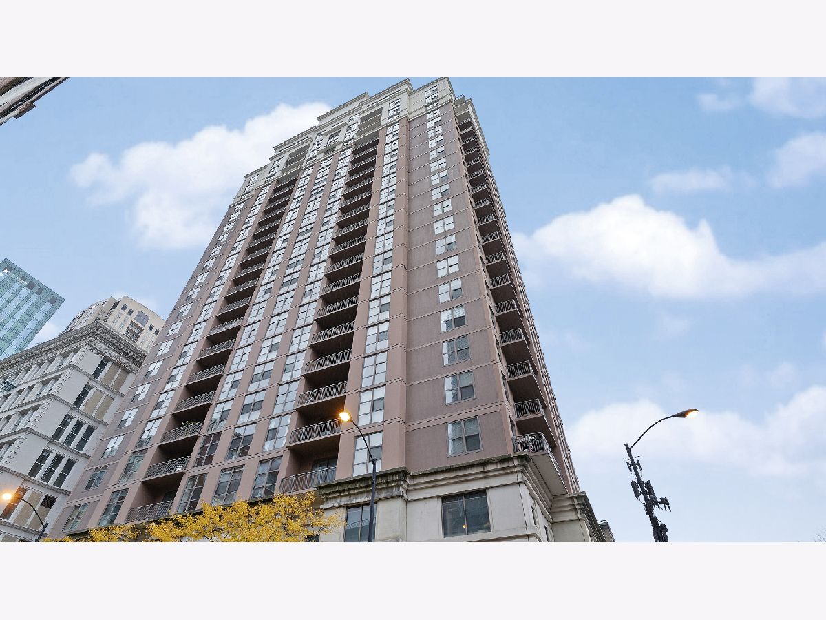 Condos & Townhomes Sold State Place Tower Chicago Illinois, 1101 State