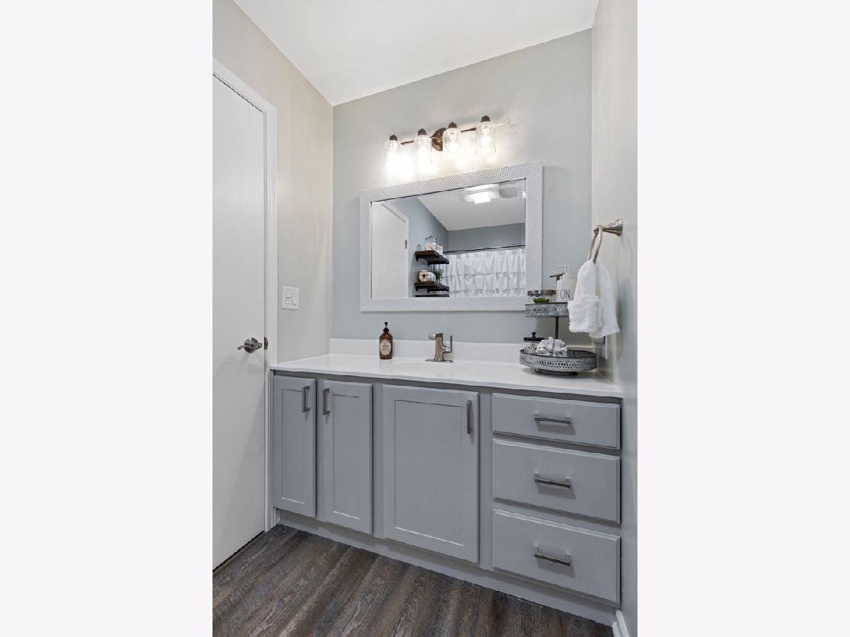 Homes Sold Chapel Hill Oaks Mchenry Illinois, 1813 Edward