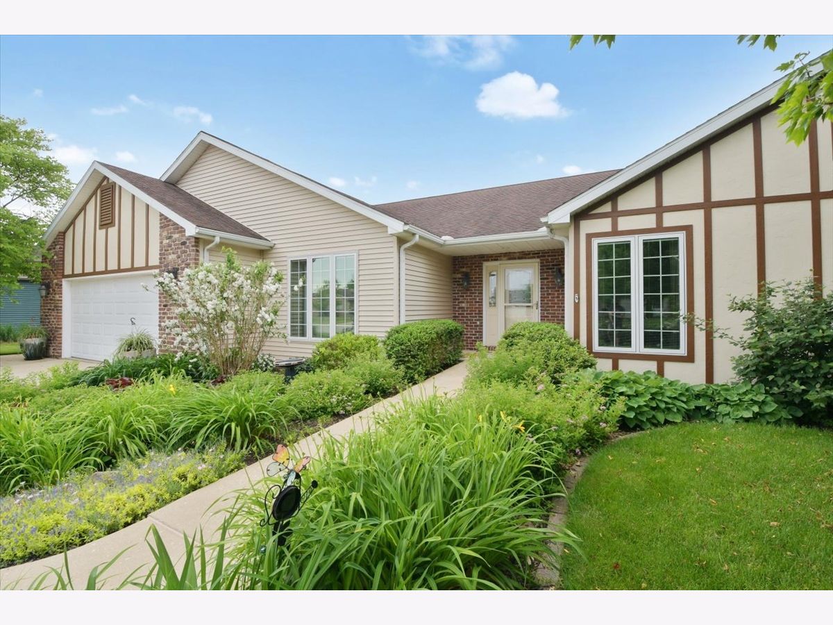 Homes Sold Linshar Tolono Illinois, 809 Boone
