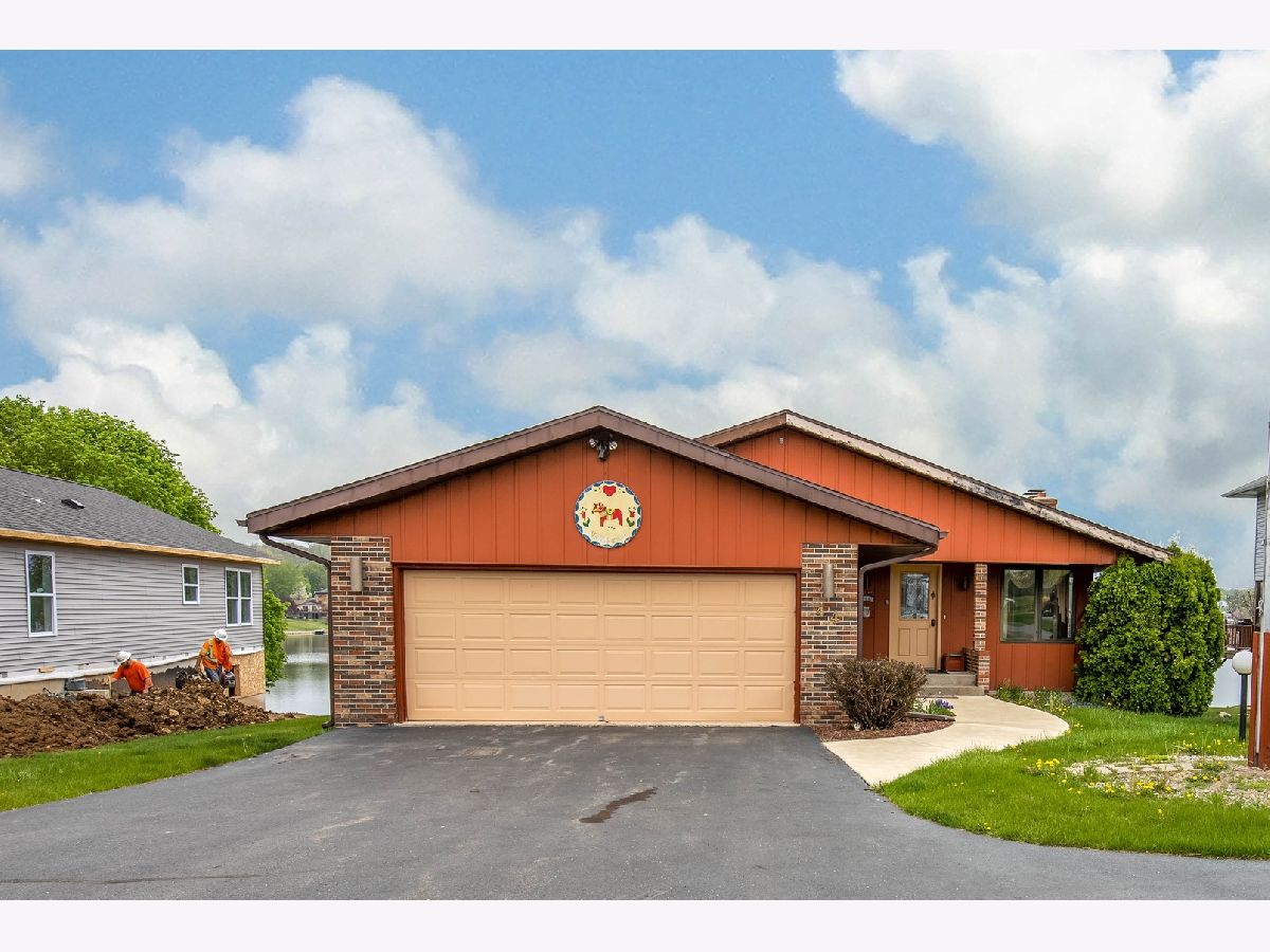 Homes Sold Lake Summerset Lake Summerset Illinois, 44 Delburne