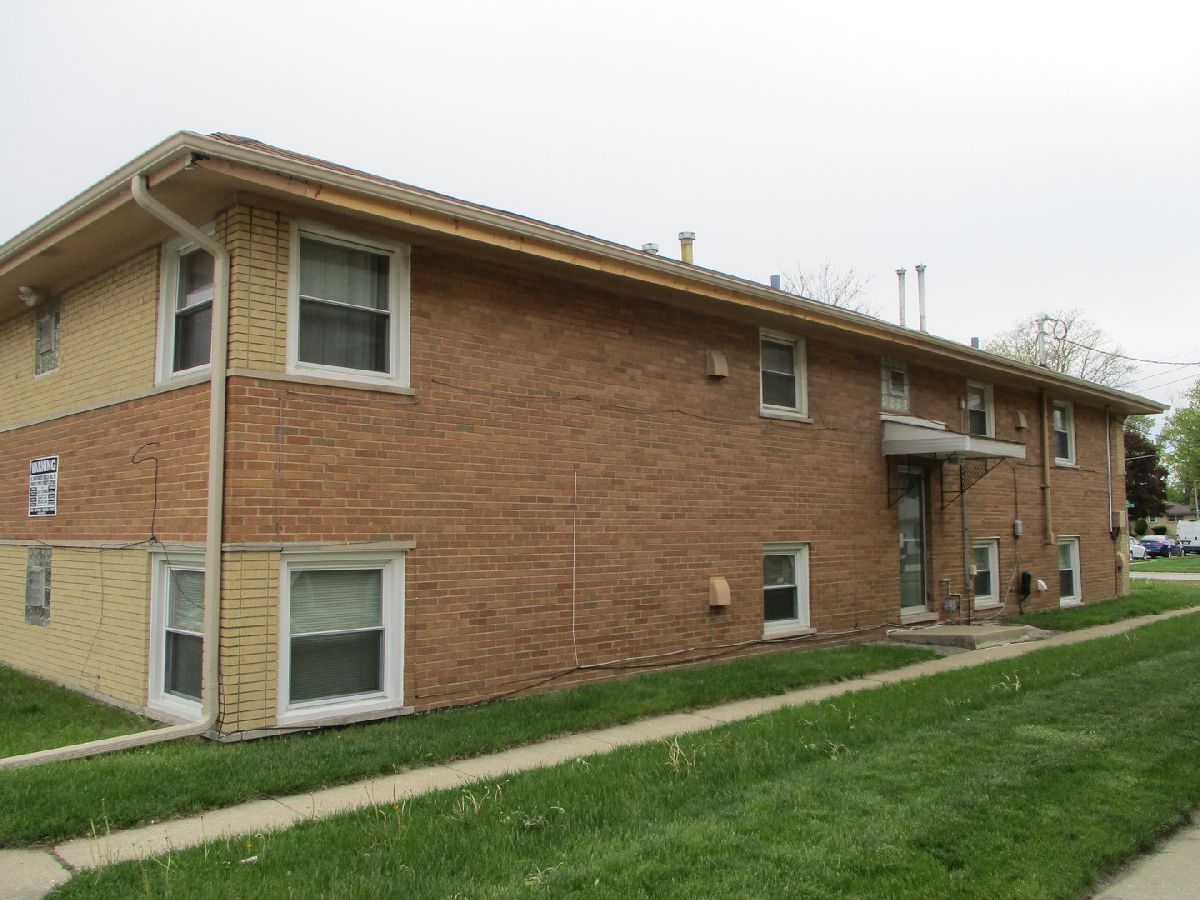 Homes & Condominiums Sold Forest Glen Lansing Illinois, 18446 Torrence