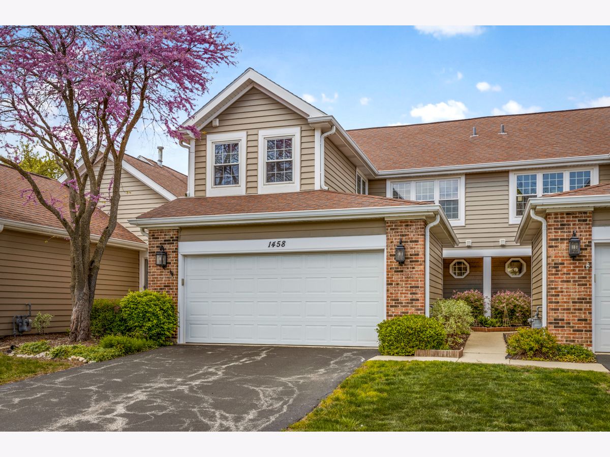 Townhomes Sold Autumn Ridge Schaumburg Illinois, 1458 Whitman