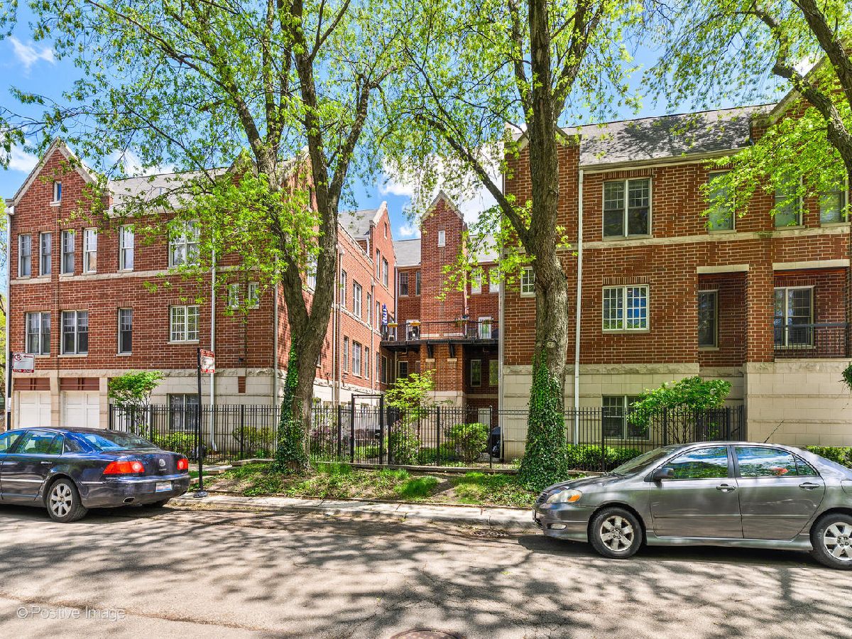 Townhomes Sold Hermitage Court Condos Chicago Illinois, 3951 Hermitage