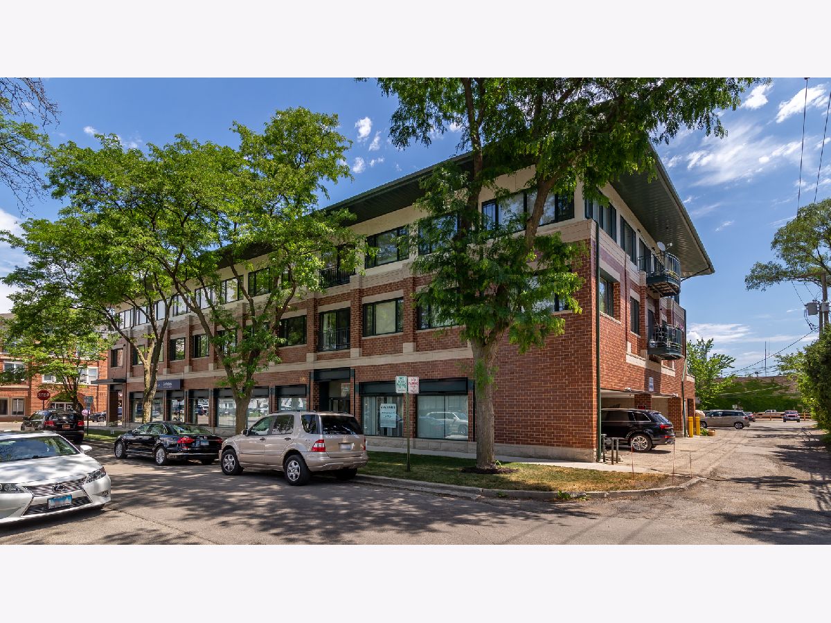 Condominiums Sold High Prairie On Central Evanston Illinois, 2934 Central