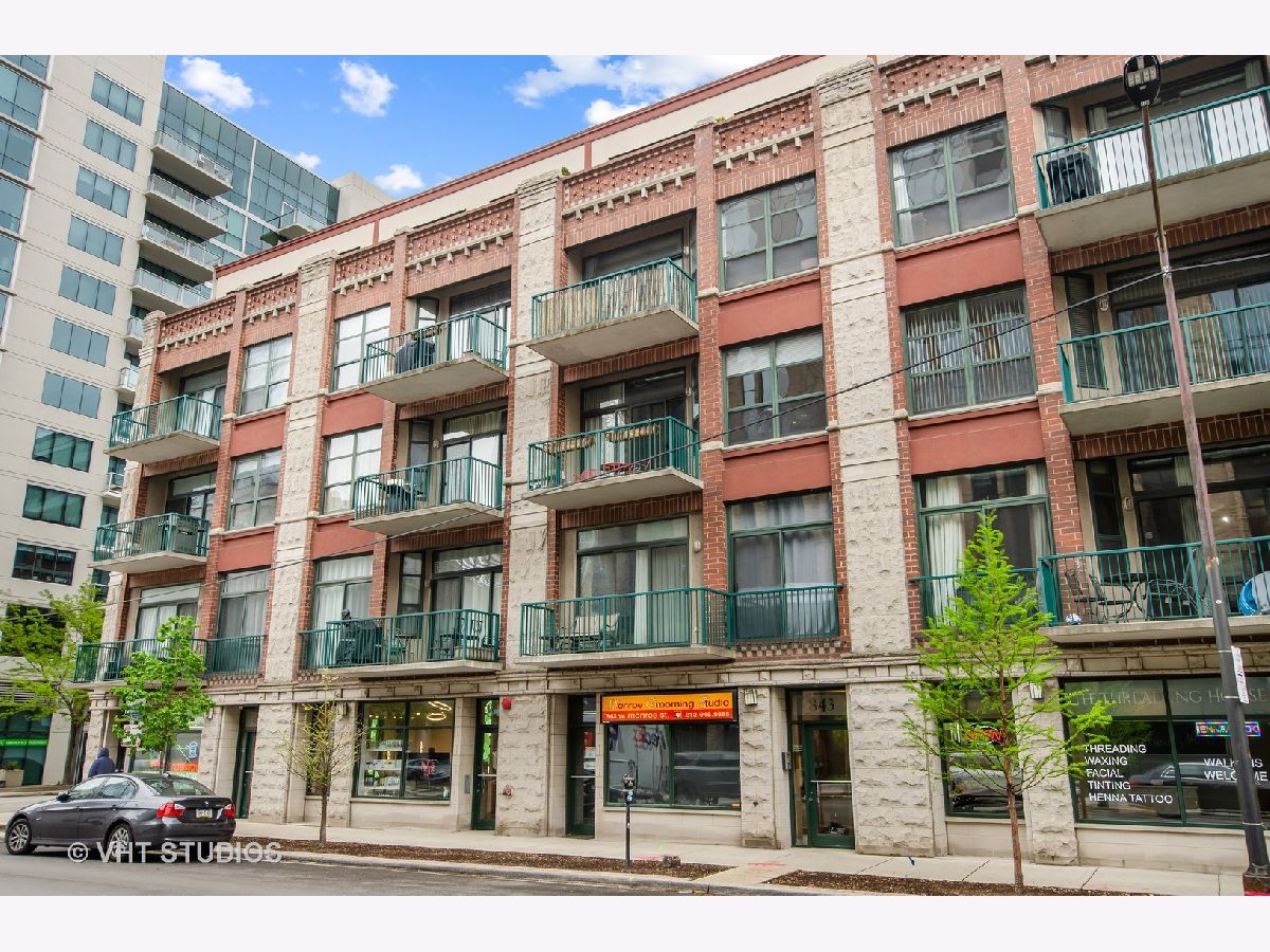 Condominiums Sold Monroe Manor Chicago Illinois, 843 Monroe
