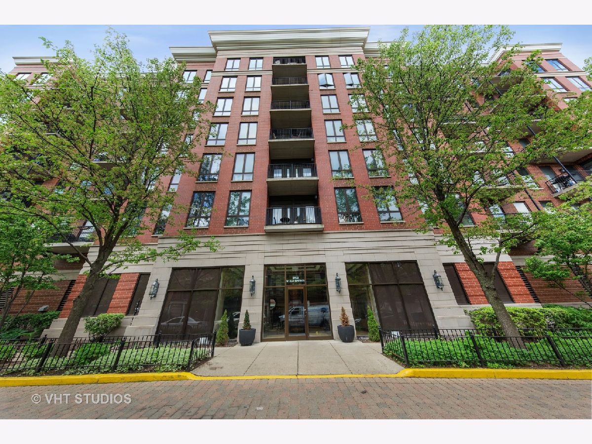 Condos & Townhomes & Homes Sold Old Town Village East Chicago Illinois, 343 Old Town