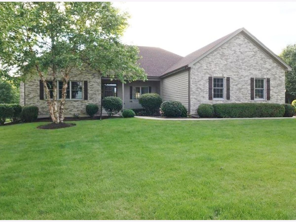 Homes Sold Haldun Grove Woodstock Illinois, 2203 Timberline