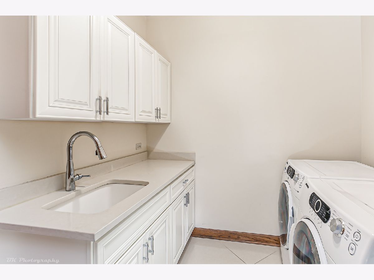 Homes Sold Burr Oaks Glen South Burr Ridge Illinois, 11617 Briarwood