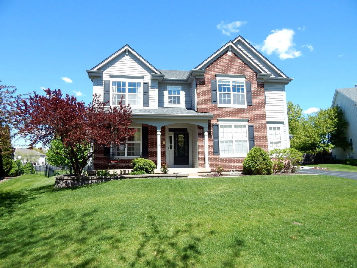 Homes Sold Ashcroft Oswego Illinois, 803 Hedgerow