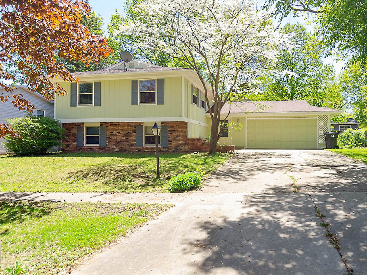 Homes & Condos & Townhomes Sold Aryshire Champaign Illinois, 39 Ashley