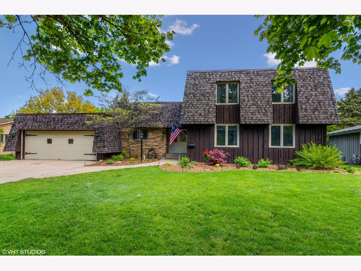 Homes Sold Country Club Estates Dekalb Illinois, 611 Joanne