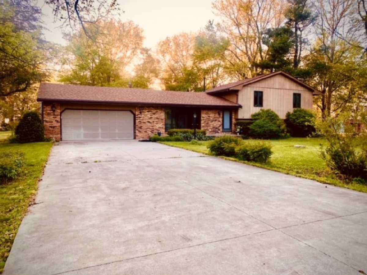 Homes & Condos & Townhomes Sold Lamplighter Towanda Illinois, 123 Olive
