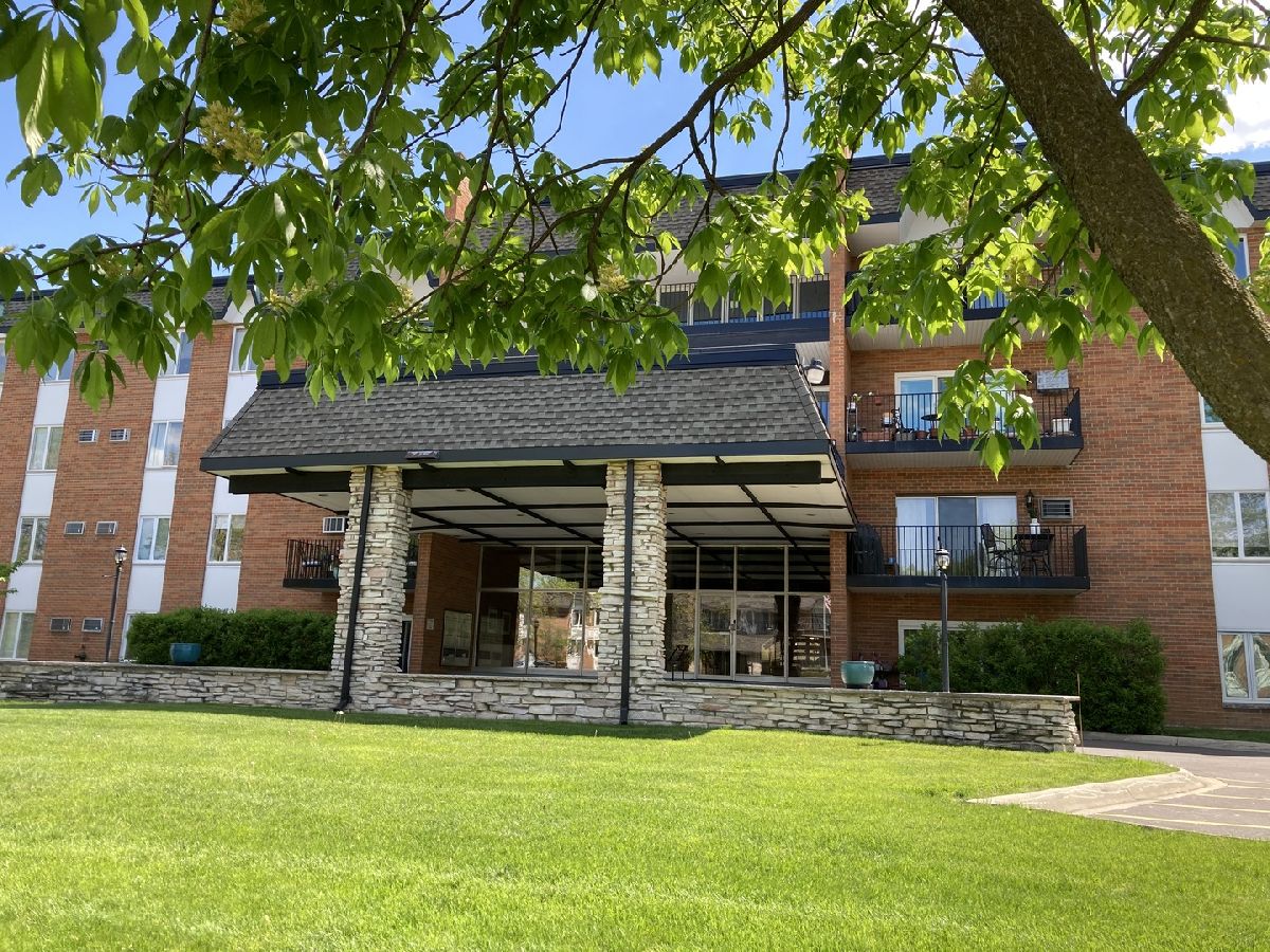Condominiums Sold Westbrook Downers Grove Illinois, 4221 Saratoga