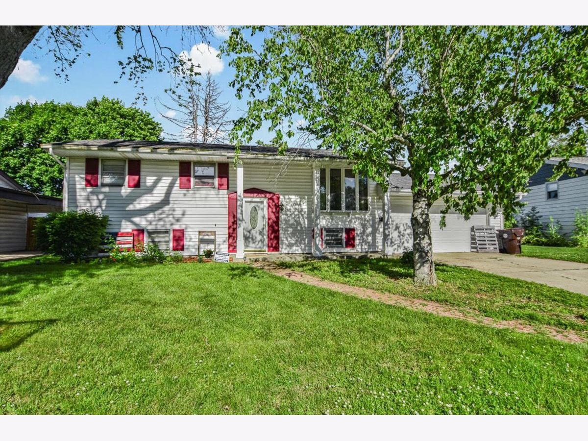Homes Sold Maplewood Rantoul Illinois, 1724 Gleason