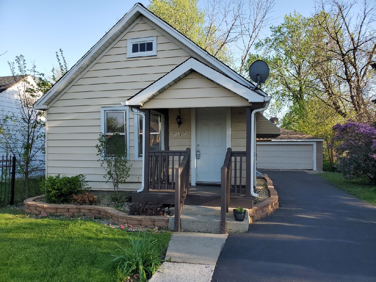  Sold Nottingham Park Illinois, 7115 74th