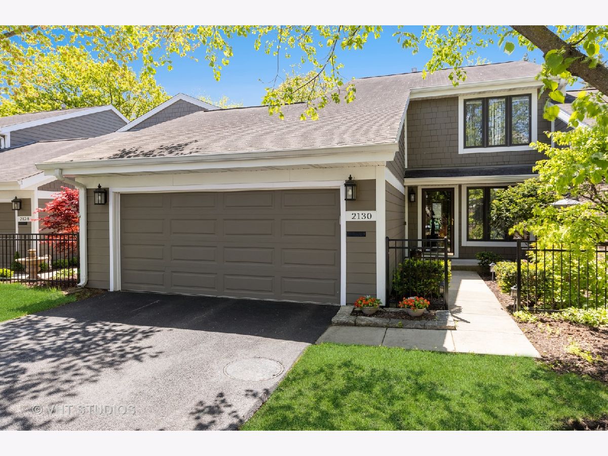 Townhomes & Condos & Homes Sold Streams Villa Wheaton Illinois, 2130 Timber