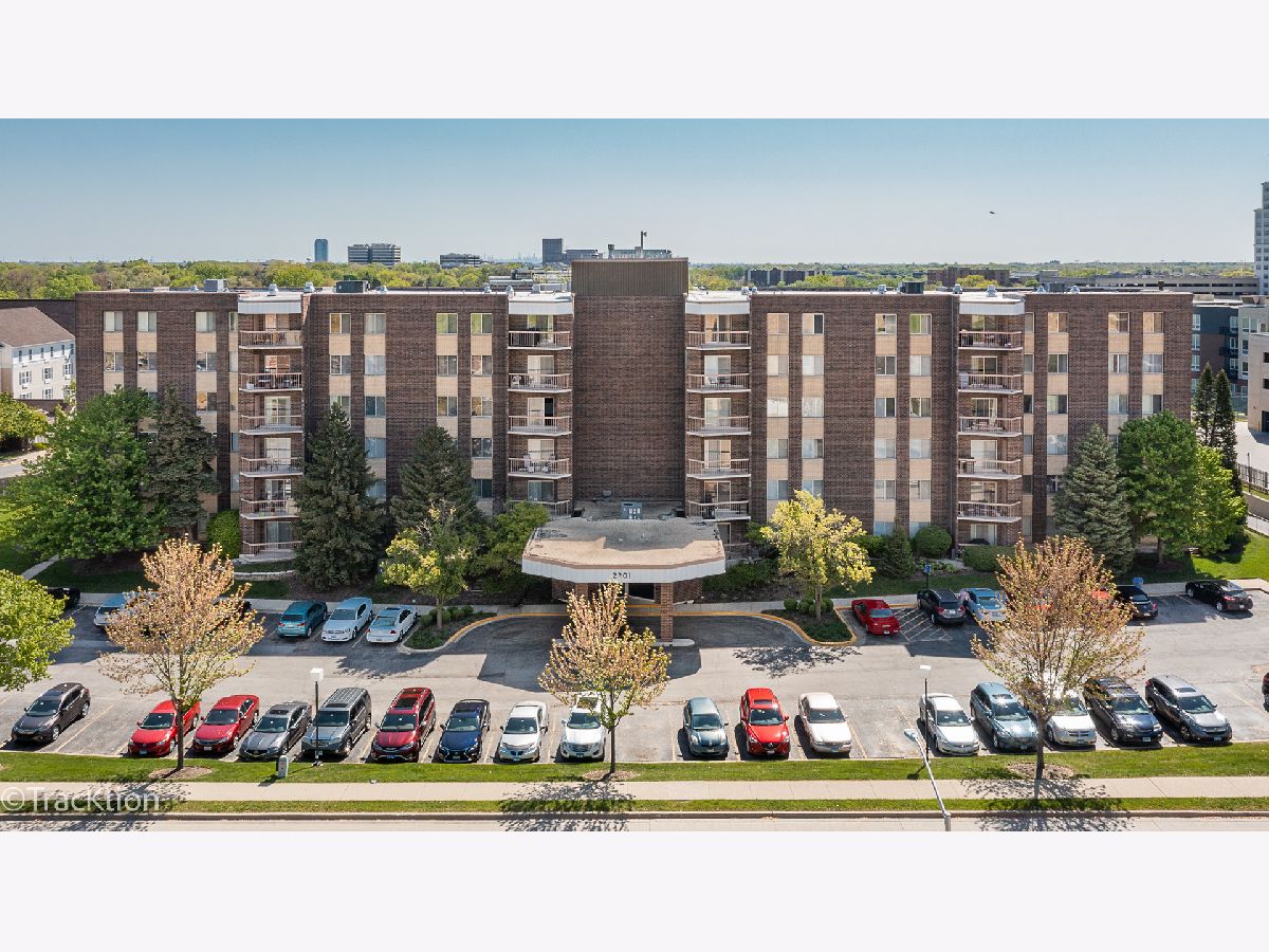 Condominiums Sold Yorktown Condos Lombard Illinois, 2201 Grace