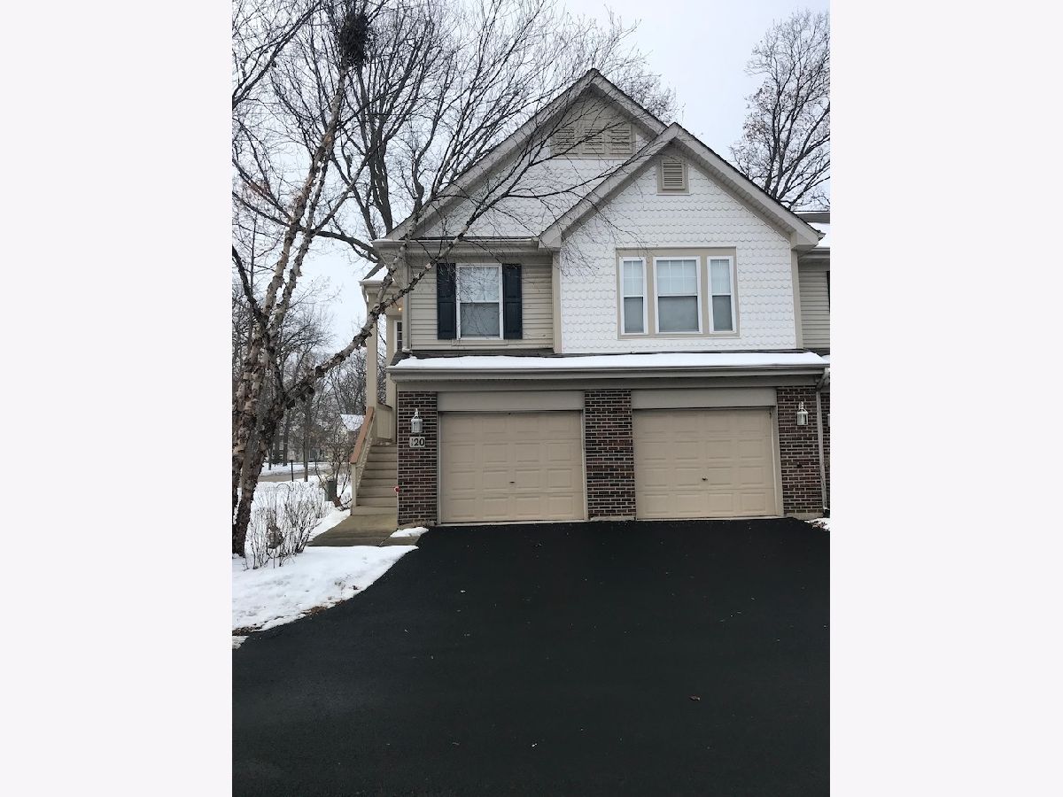 Townhomes Rented Oaks At Hidden Glen Streamwood Illinois, 120 Meredith