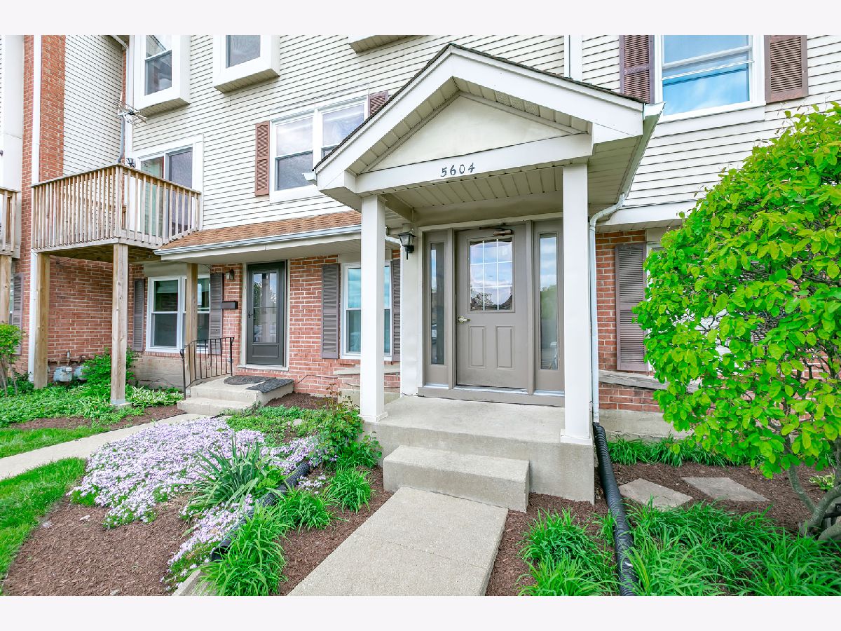 Condominiums Sold Autumn Chase Rolling Meadows Illinois, 5604 Tinder