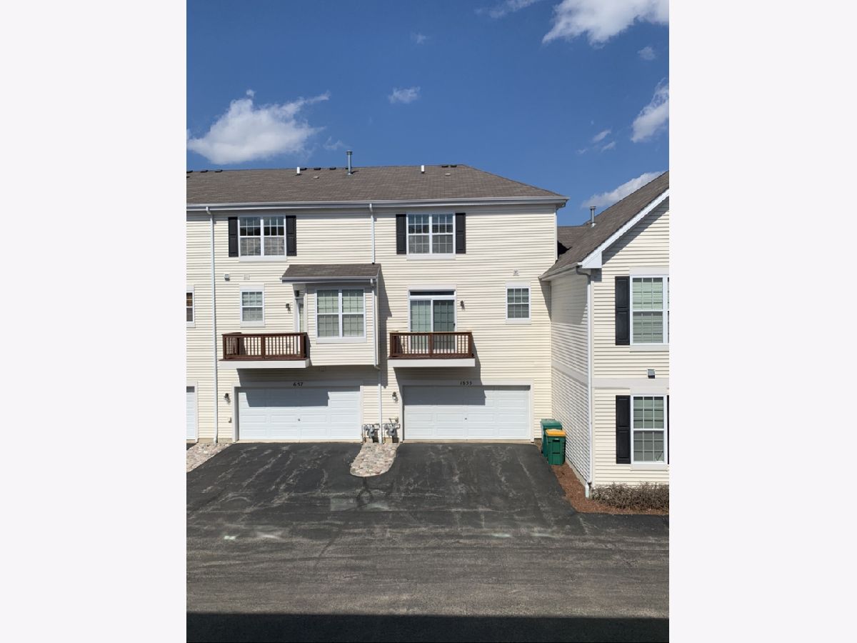 Townhomes & Condos Rented Heron Bay Round Lake Illinois, 1643 Turtle Creek