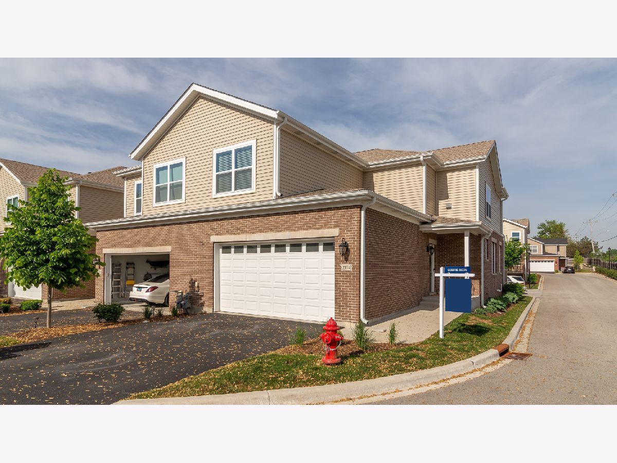 Condos & Townhomes Sold Newberry Lane Palatine Illinois, 2374 Newberry