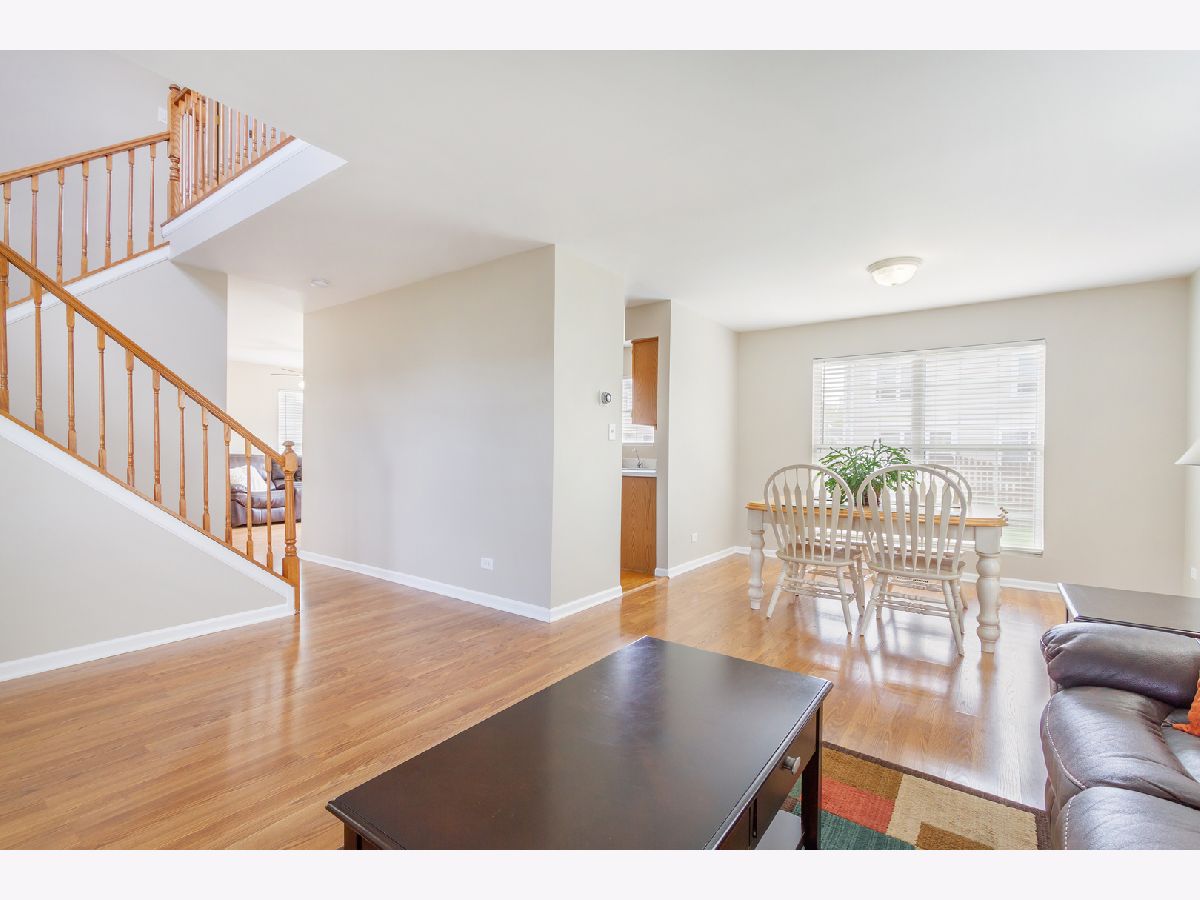 Homes Sold Cross Creek Streamwood Illinois, 46 Wildflower