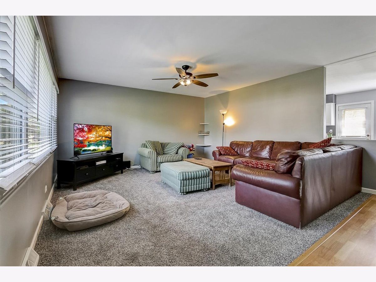 Homes Sold Westwood Wheaton Illinois, 209 Beverly