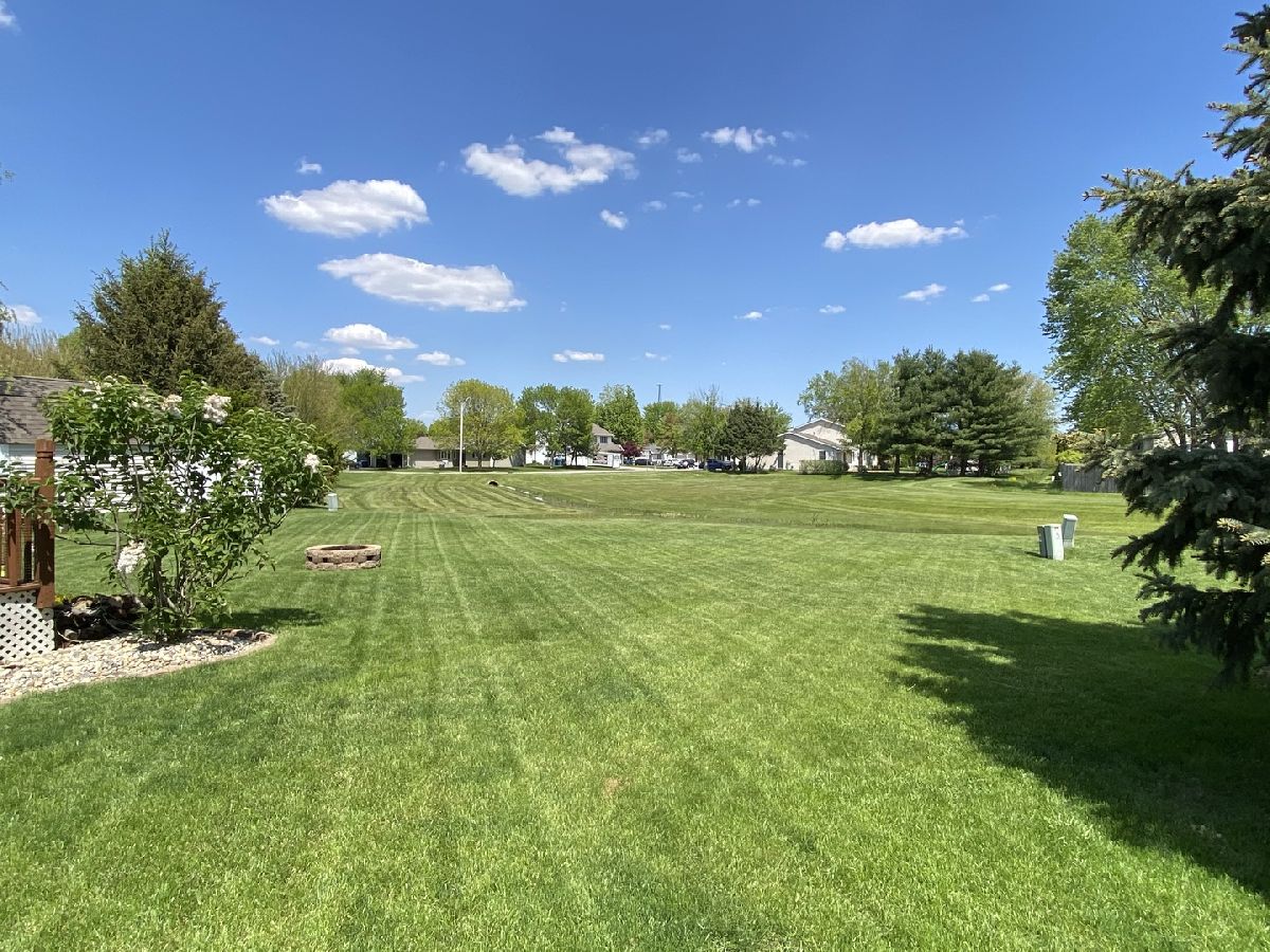 Homes & Condos & Townhomes Sold Greenbriar Bourbonnais Illinois, 396 Meadows Road North