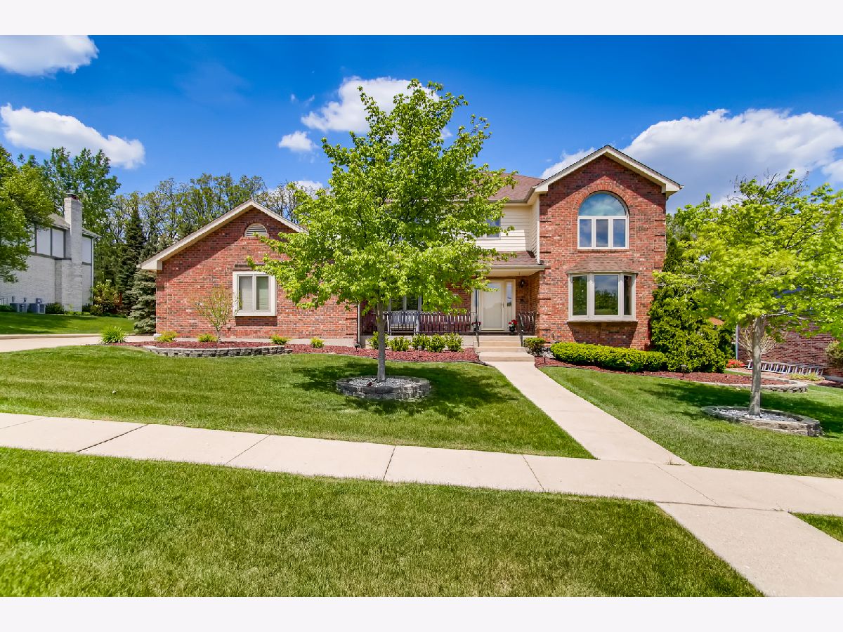 Homes Sold Country Woods Homer Glen Illinois, 12138 Arlene