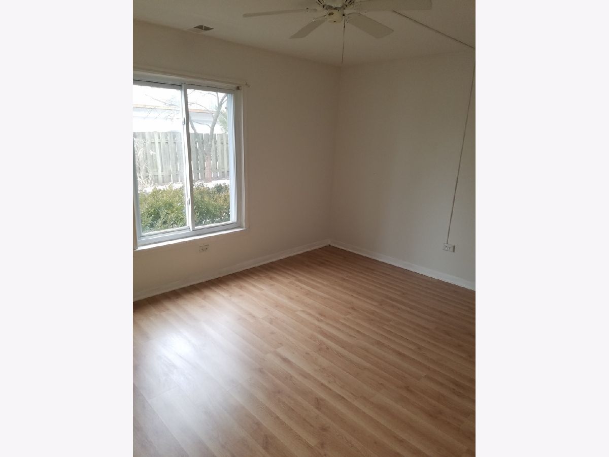 Condos & Townhomes Rented Swainwood North Condominiums Glenview Illinois, 1414 Lehigh