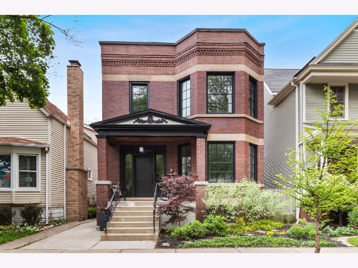 Homes & Condominiums Sold St Bens Chicago Illinois, 3743 Bell