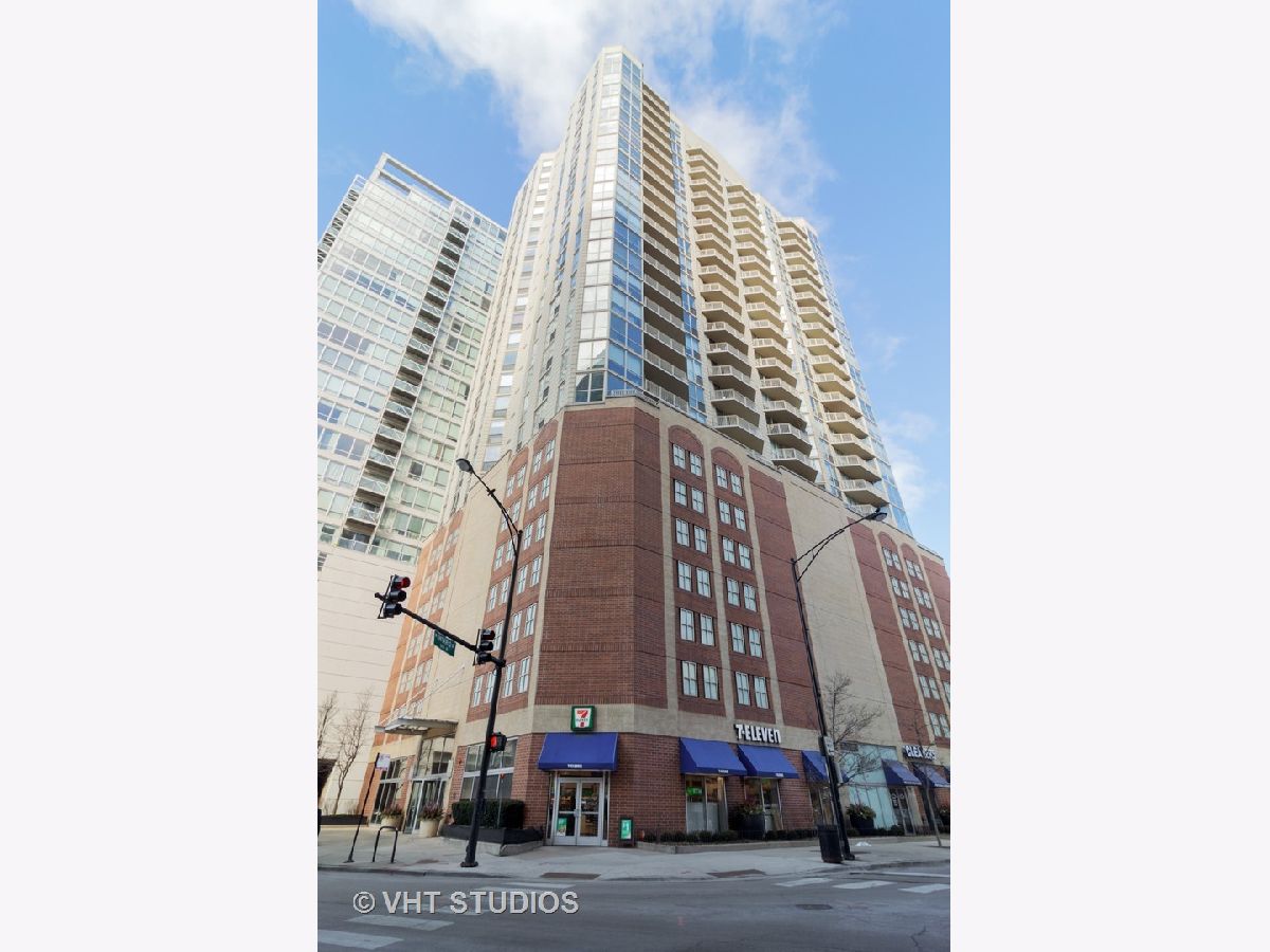 Condominiums Rented Admirals Pointe Chicago Illinois, 645 Kingsbury