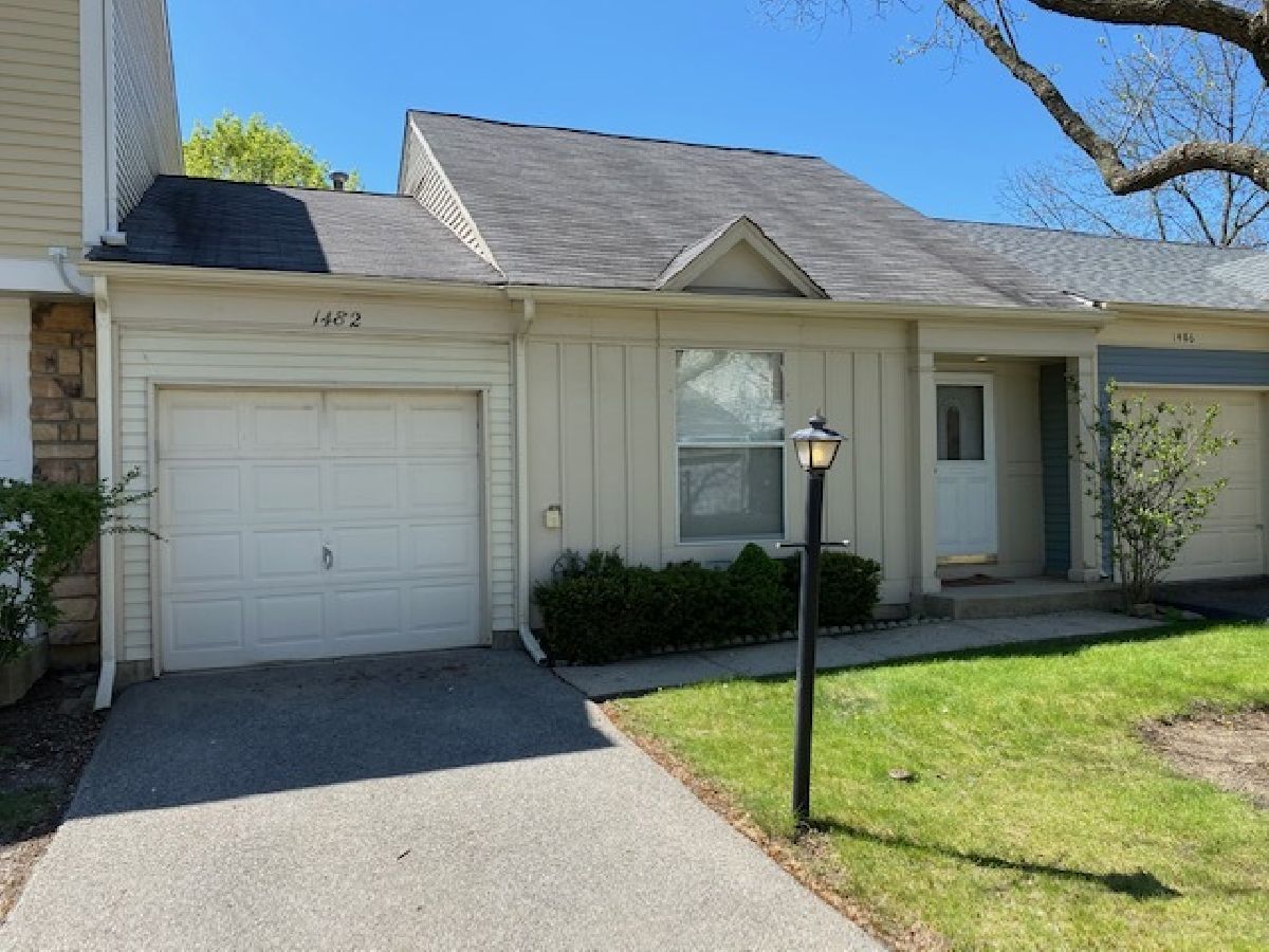 Townhomes Rented Cherrybrook Village Palatine Illinois, 1482 Gatewood