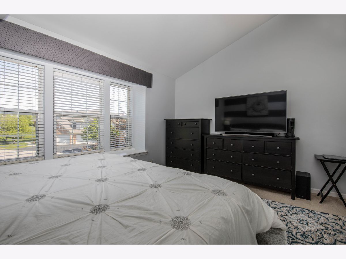 1637 Penny Lane, Crystal Lake, Illinois 60014 MLS