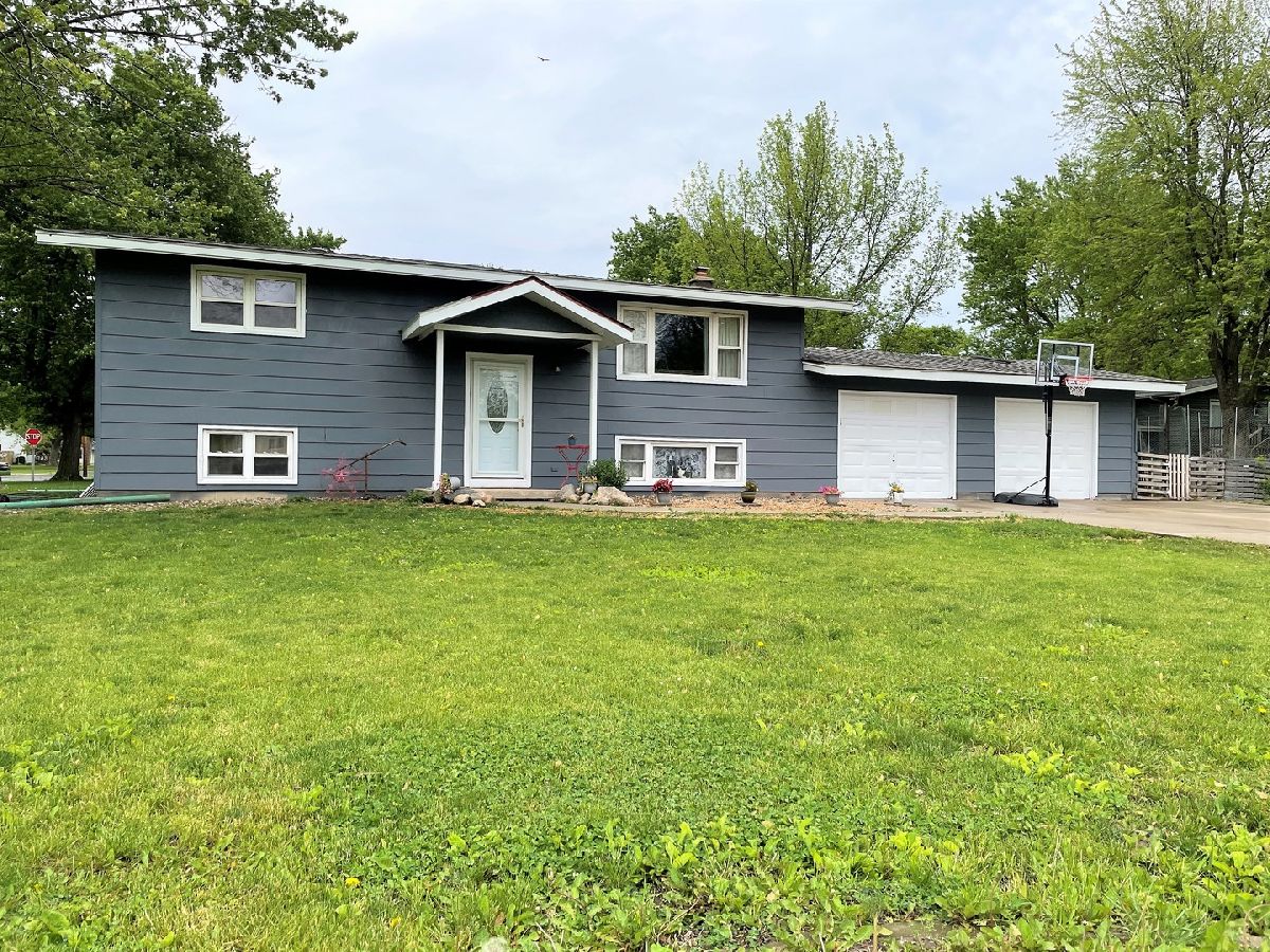 Homes Sold Smith & Calhoun's Tolono Illinois, 210 Austin