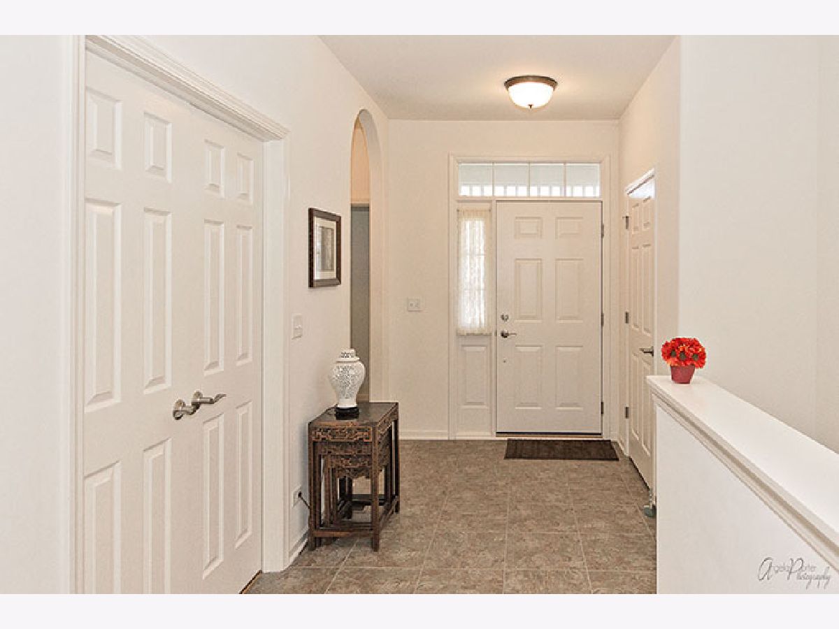 Townhomes & Homes Rented Remington Grove Johnsburg Illinois, 4201 Ella