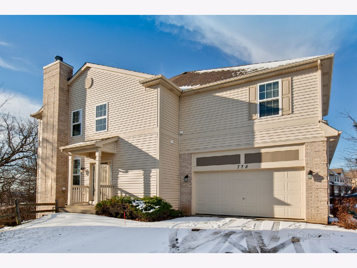 Homes & Townhomes Rented Ashton Pointe Crystal Lake Illinois, 778 Oak Hollow