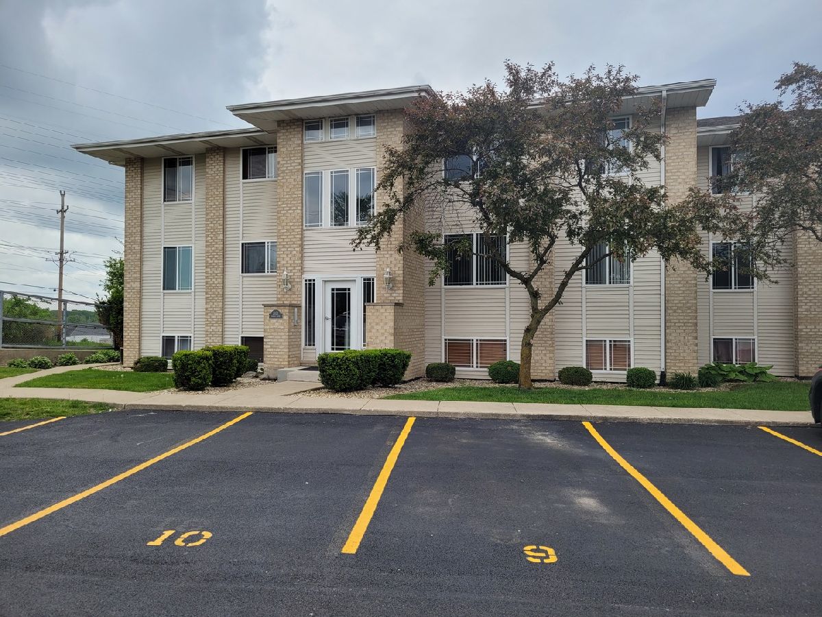 Condominiums Sold Meadowview Crest Hill Illinois, 2024 Manico