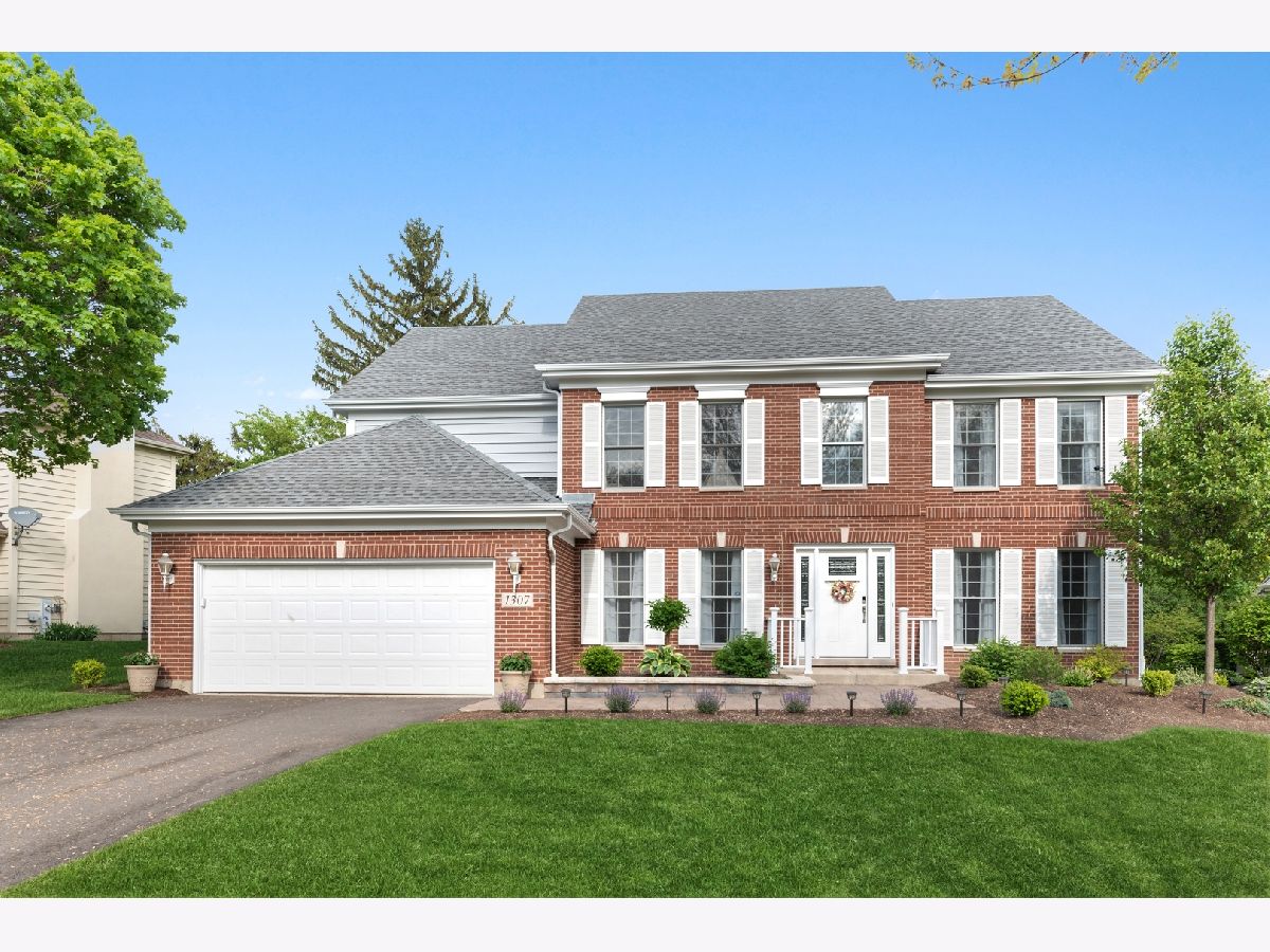 Homes Sold Lakeside Estates Palatine Illinois, 1307 Laguna