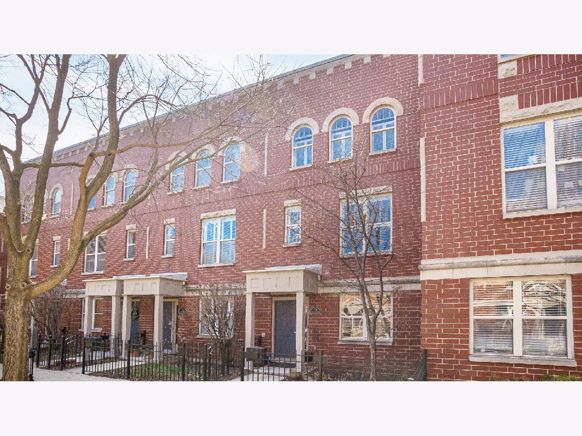 Townhomes Sold Greenview On The Park Chicago Illinois, 4646 Greenview