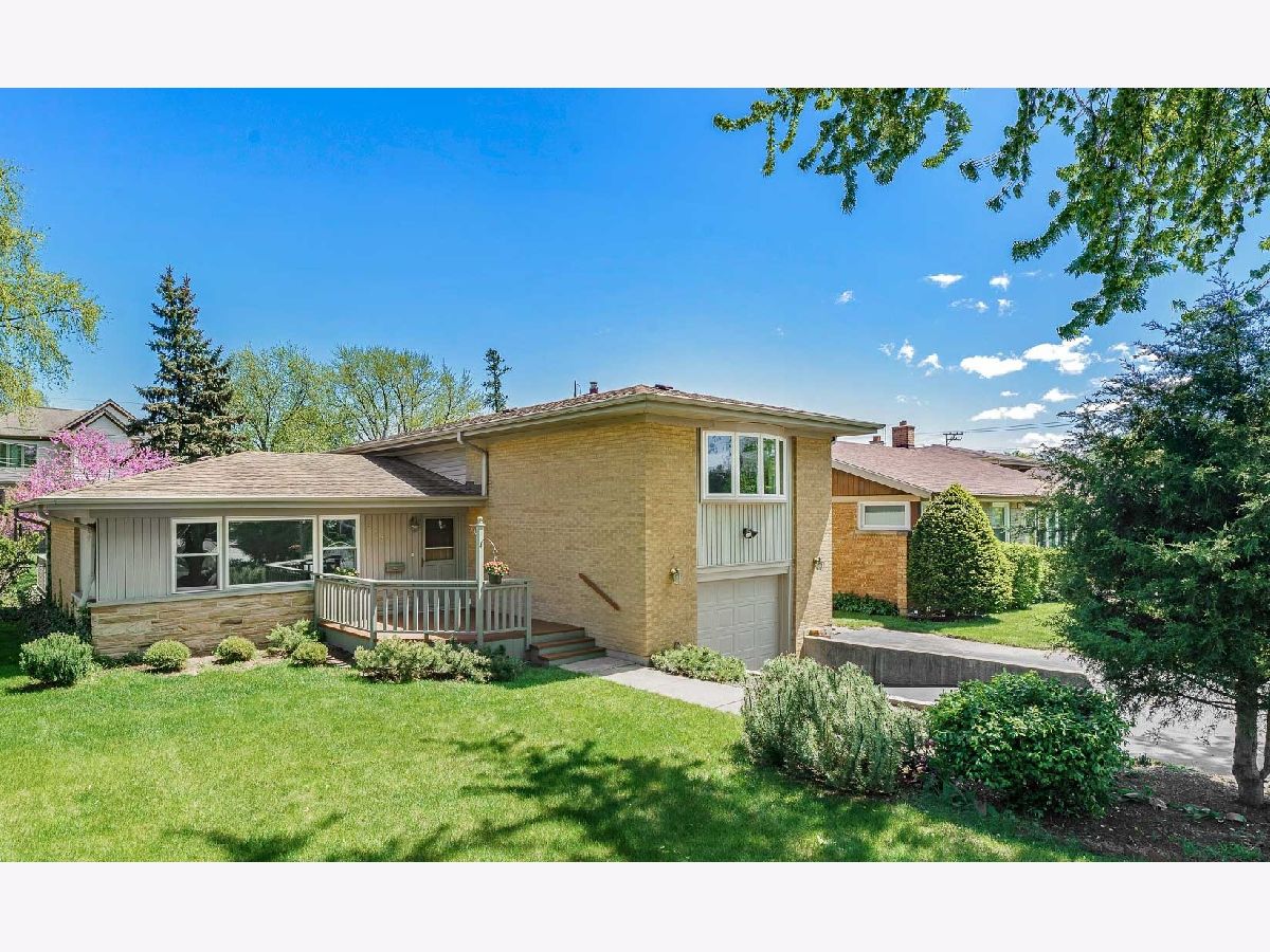 Homes Sold Windsor Heights Arlington Heights Illinois, 533 Prindle