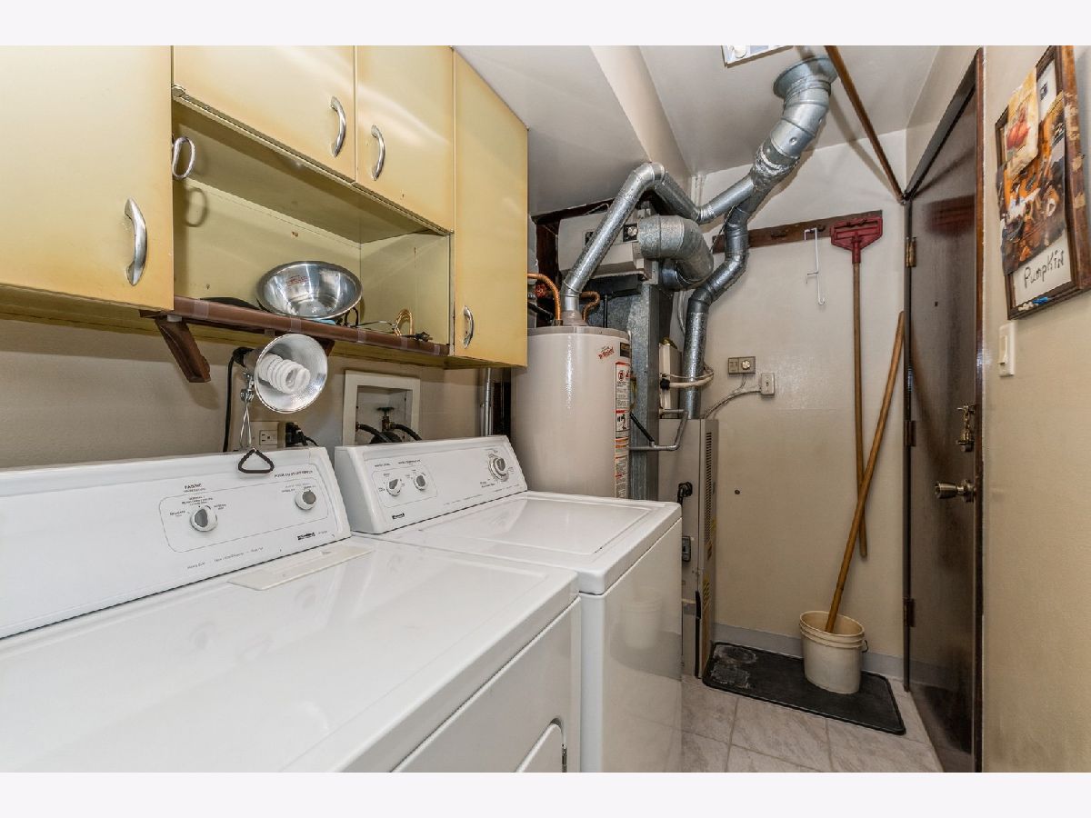 Condominiums Sold Pines Oak Lawn Illinois, 9600 Mason