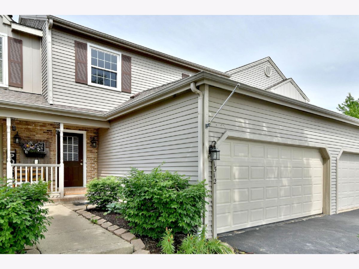 Condos & Townhomes Sold Orchard Bay Villas Aurora Illinois, 1512 Foxcroft