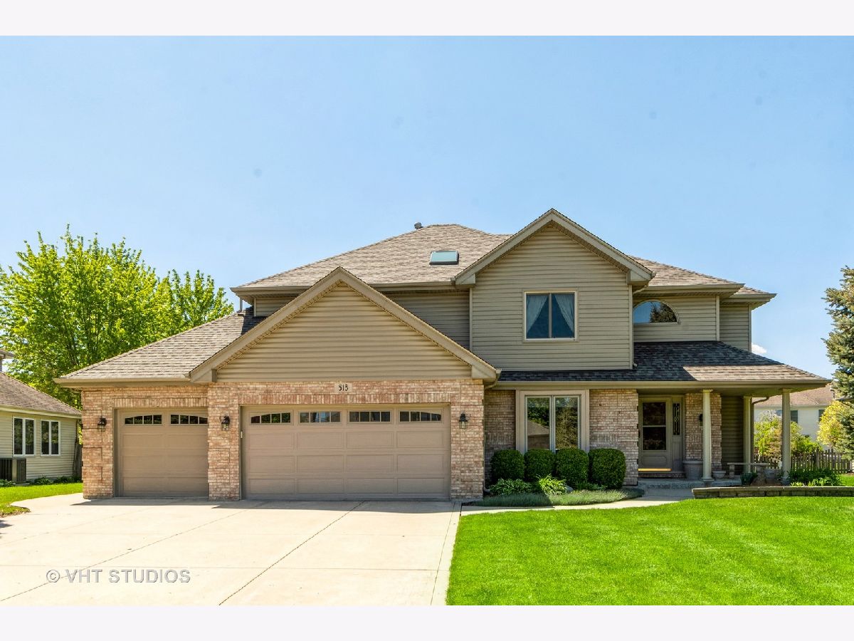 Homes Sold Hunt Club Shorewood Illinois, 513 Buckingham