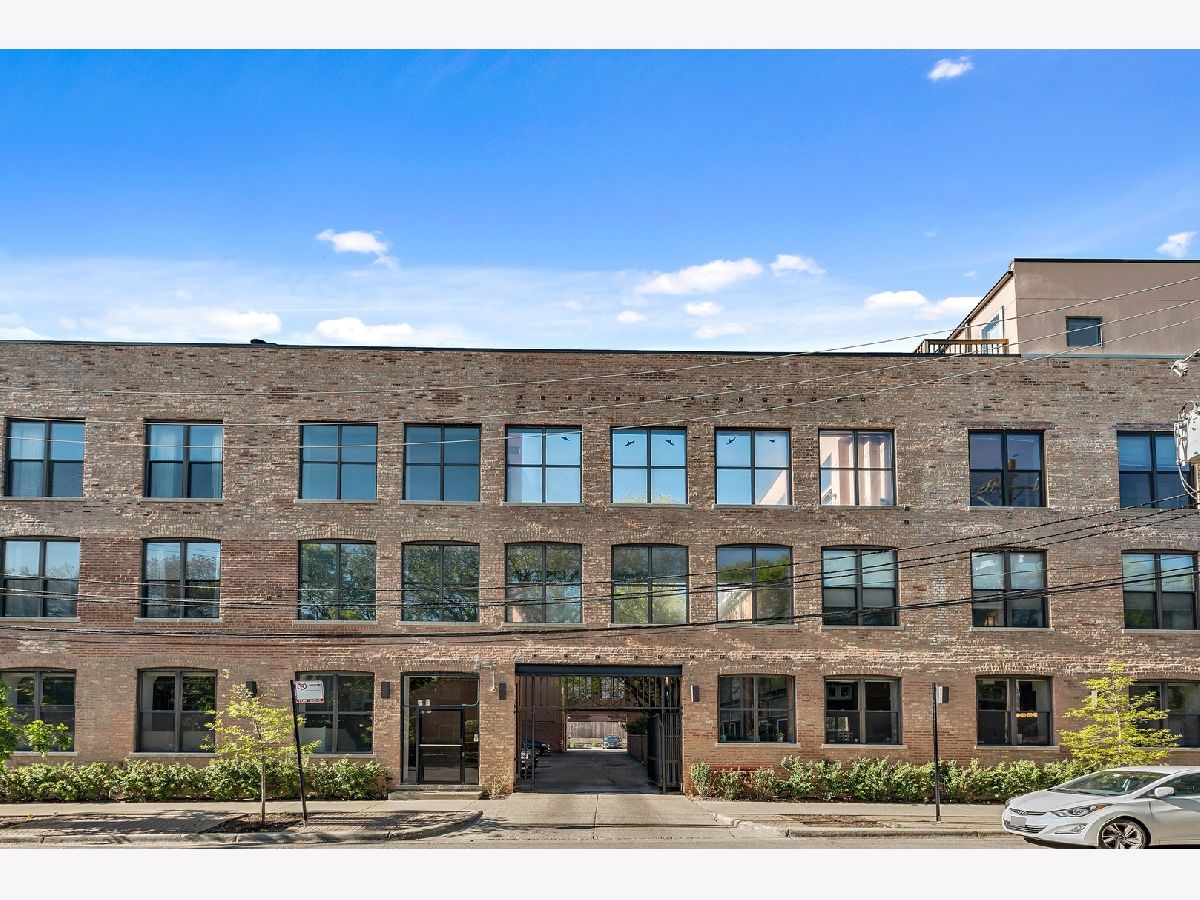 Condos & Townhomes Sold Terra Cotta Commons Chicago Illinois, 1760 Wrightwood