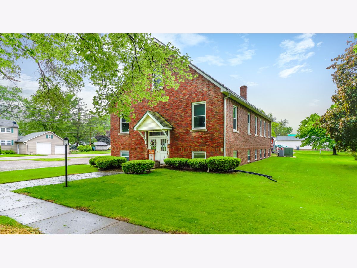  Sold Tremont Illinois, 521 Sampson