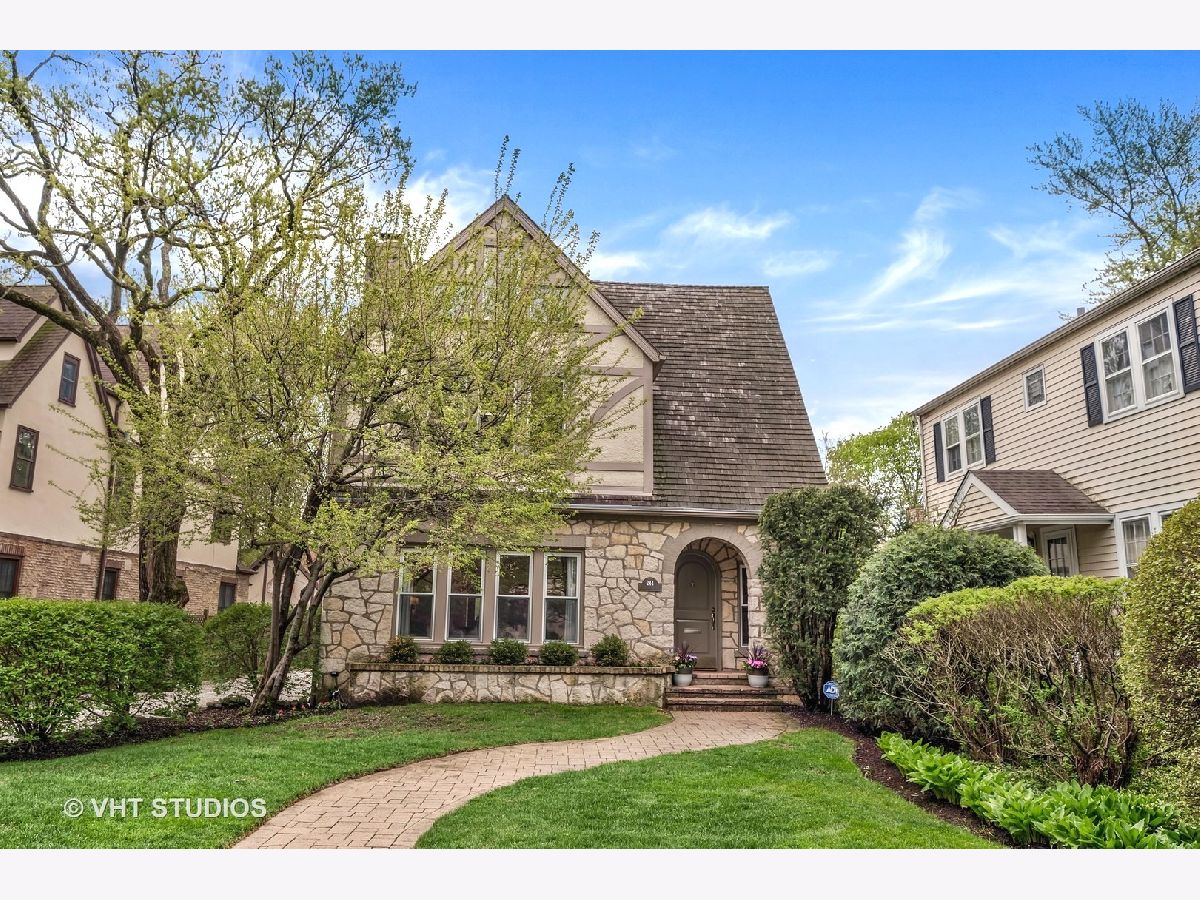 Homes & Condominiums Sold Hubbard Woods Winnetka Illinois, 244 Woodlawn