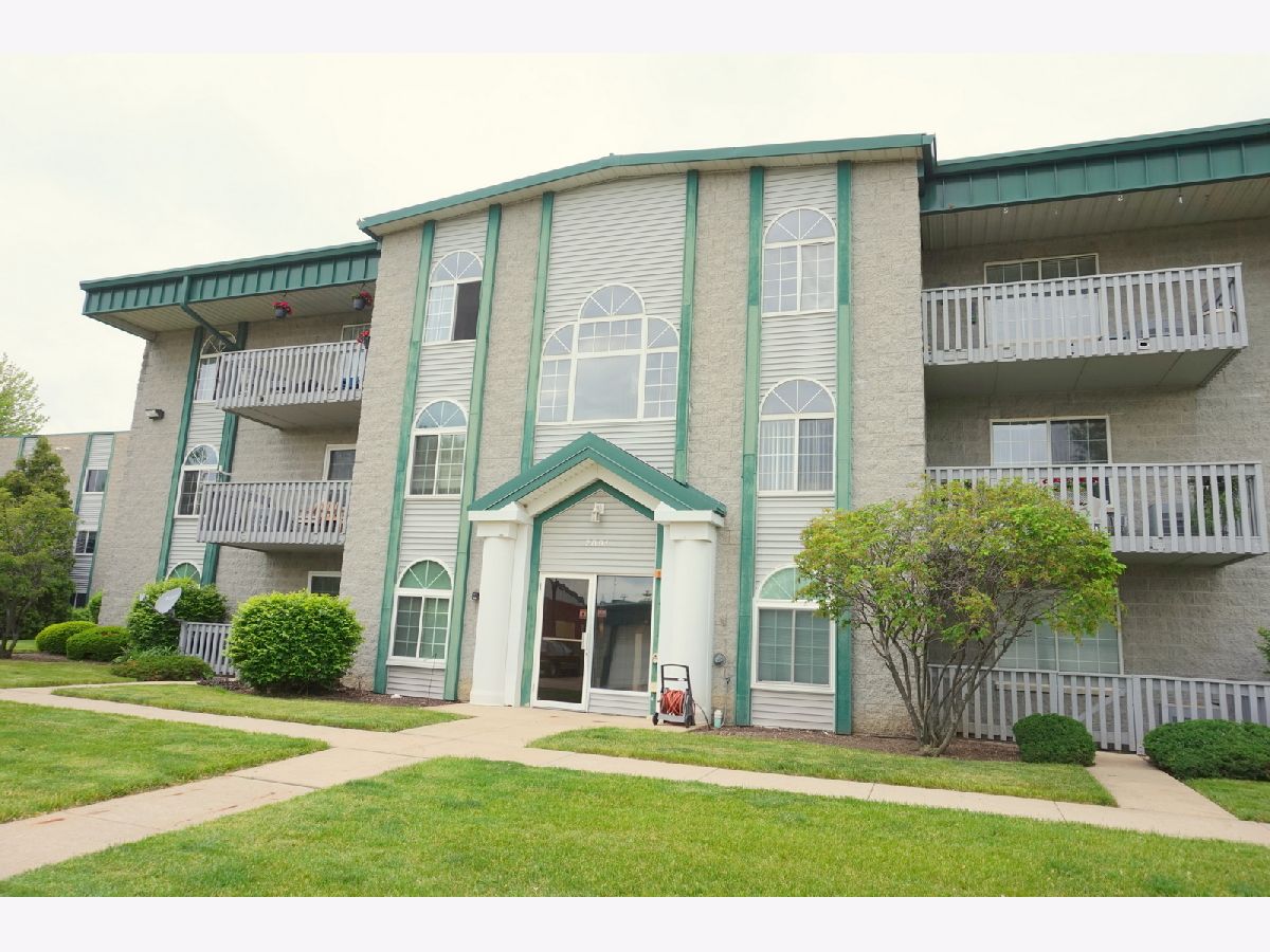 Condominiums Sold Heritage Terrace Joliet Illinois, 2891 Heritage
