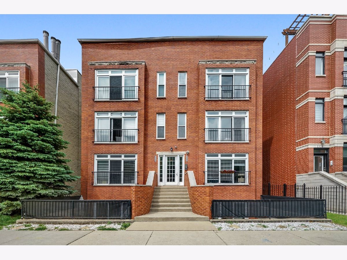 Condos & Townhomes Sold Diversey Commons Chicago Illinois, 1710 Diversey