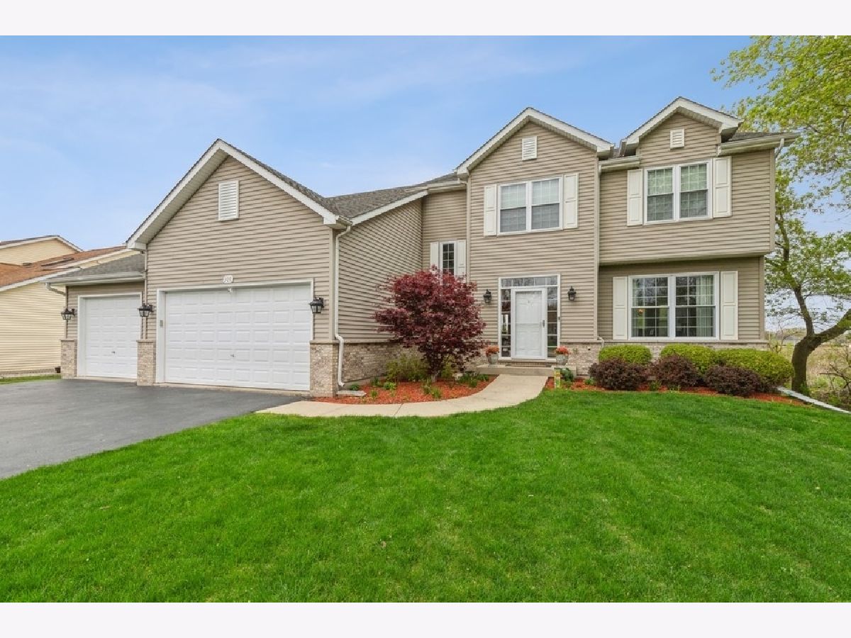 Homes Sold Covenant Courts Winthrop Harbor Illinois, 309 English